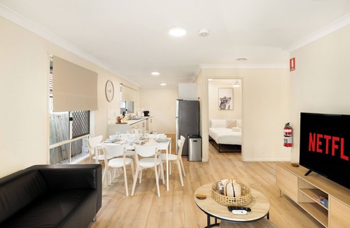 Acacia Ridge Apartment | 1 Bdr Apt! Private Garden! Covered Parking! 12BS1