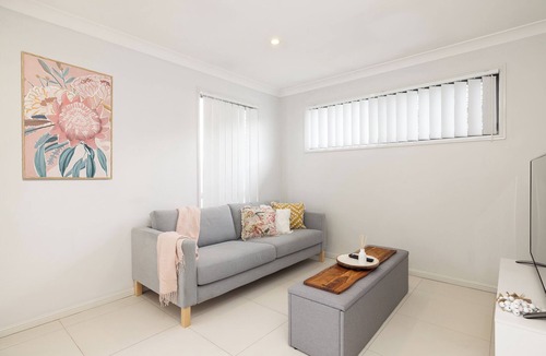 Rocklea Apartment | 1 Bdr Apt! Spotless! Garage Parking! 318D1