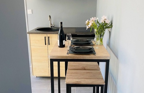 Saint-Bauzille-de-la-Sylve Apartment | 1 Bedroom Apartment in Saint-Bauzille-de-la-Sylve