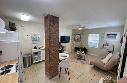 College Park House | 1 Bed/1 Bath Cute Cottage. It is 3 units exactly the same.