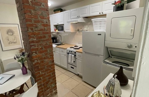 College Park House | 1 Bed/1 Bath Cute Cottage. It is 3 units exactly the same.