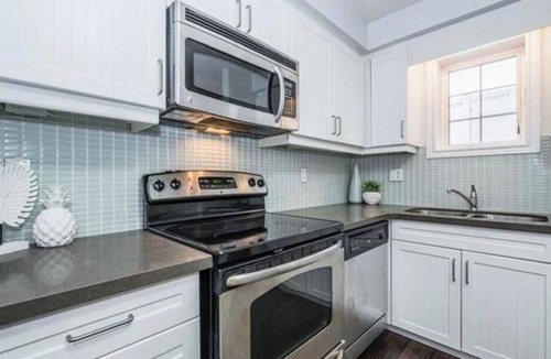 Highland West House | 1 bed 1 bath Townhome
