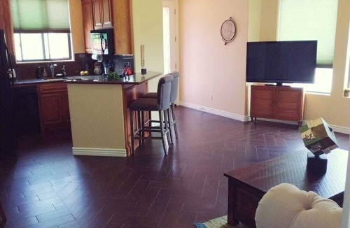 Gilbert House | 1 Bed/1 Bath Upscale Casita, Sleeps 2/4, Garage, Pool, BBQ, EV charger, more.