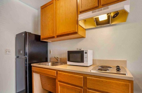 Bossier City Apartment | 1 Bed | ADA/RI Shower/Suite/Kitchen