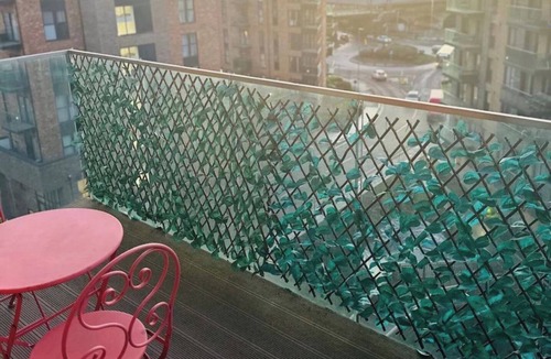 Dartford Apartment | 1 Bed Apartment Sleeps 2 - Free Parking