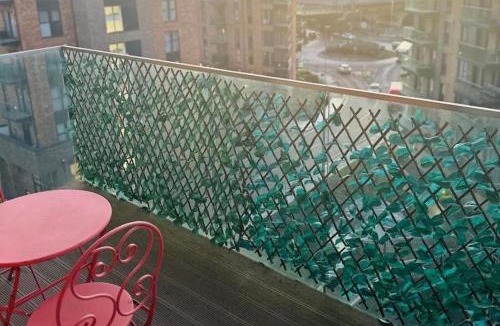 Dartford Apartment | 1 Bed Apartment Sleeps 2 - Free Parking