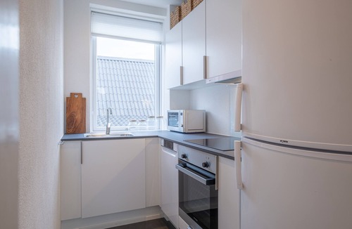Aalborg Apartment | 1 Bed Apartment Sleeps 2 with Parking, WiFi, Tv