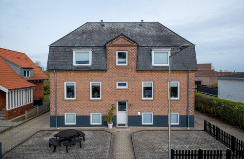 Aalborg Apartment | 1 Bed Apartment Sleeps 2 with Parking, WiFi, Tv
