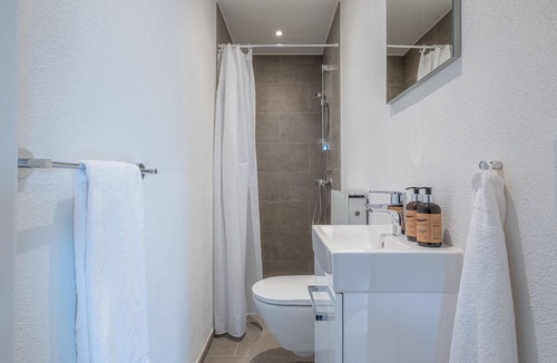 Aalborg Apartment | 1 Bed Apartment Sleeps 2 with Parking, WiFi, Tv