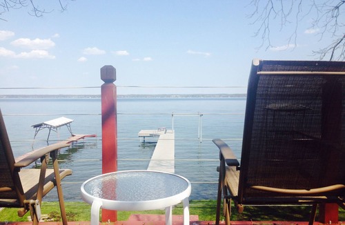 Town of Benton Cottage | 1 bed/ba lakeside cottage, large deck, west side of Seneca Lake. Pet Friendly!