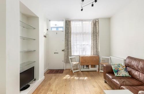 Barbican Apartment | 1 bed Barbican Duplex pad