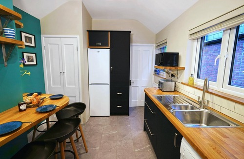 Winchester Apartment | 1 bed Boscobel Apartments free parking