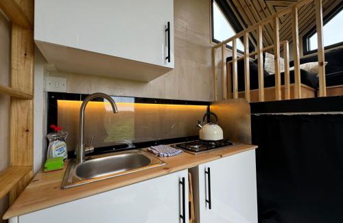 Mortehoe House | 1 Bed Cabin - Sleeps 2 - Sea View - Parking