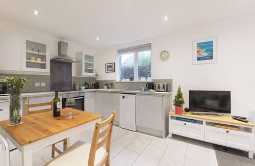 Bude Ski Chalet | 1 Bed Chalet in Bude - Parking & Wifi