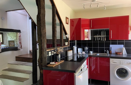 Andaine - Passais Cottage | 1 Bed Cottage - Sleeps 2 - Garden - Parking - Wifi