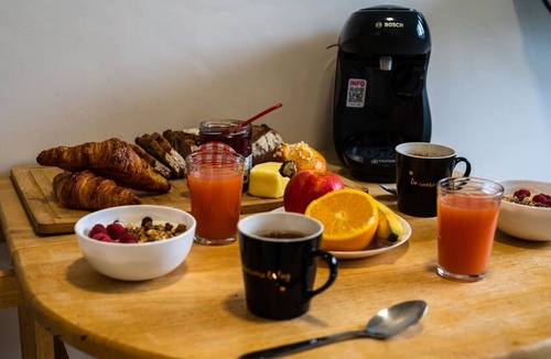 Evreux Apartment | 1-bed essentials