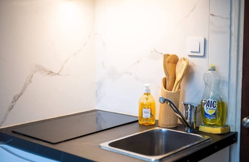 Evreux Apartment | 1-bed essentials