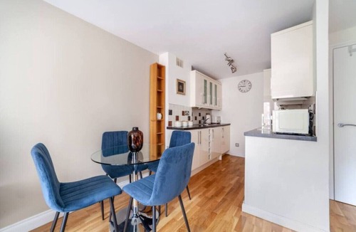 Tower Hill Apartment | 1 Bed Flat by St Katharine Docks
