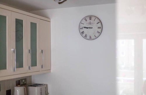 Tower Hill Apartment | 1 Bed Flat by St Katharine Docks