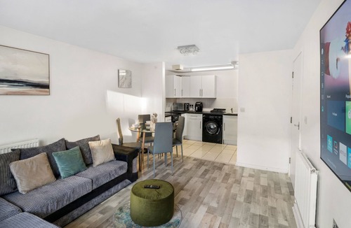 Cray Valley East Apartment | 1 Bed Flat Free Parking Central Location