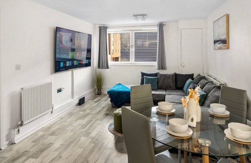 Cray Valley East Apartment | 1 Bed Flat Free Parking Central Location