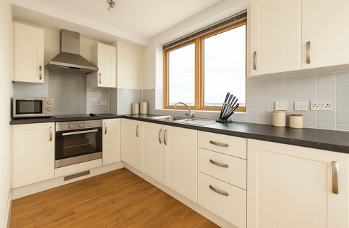 Hackney Wick Apartment | 1 Bed Flat in Vibrant Hackney