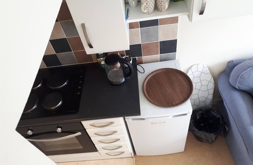 Lewes Apartment | 1 Bed Flat - Sleeps 2 - Pets - Garden - Parking