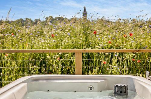 Abberley House | 1 Bed in Abberley 89032