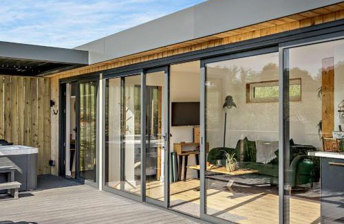 Abberley House | 1 Bed in Abberley 89032