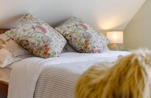 Hereford House | 1 Bed in Allensmore 83703