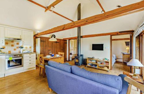 Cowbeech House | 1 Bed in Ashburnham 94675