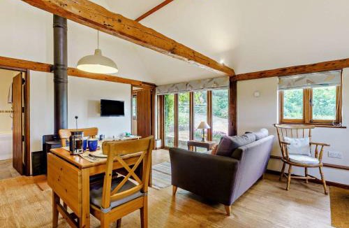 Cowbeech House | 1 Bed in Ashburnham 94675