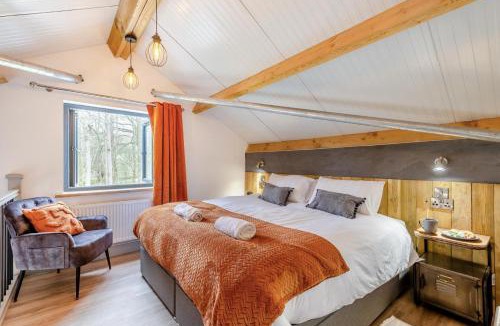 Kingswood House | 1 Bed in Berriew oc-a31113