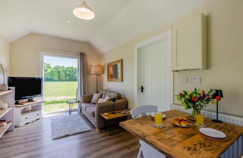 Abbess Roding House | 1 Bed in Biddenden oc-cb660
