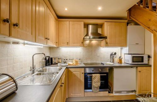 Bouth House | 1 Bed in Bouth LCC78