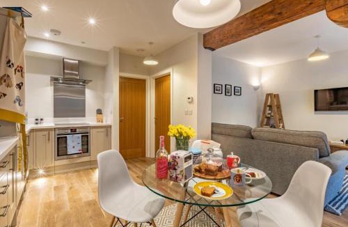 Charlestown Apartment | 1 Bed in Charlestown 42194