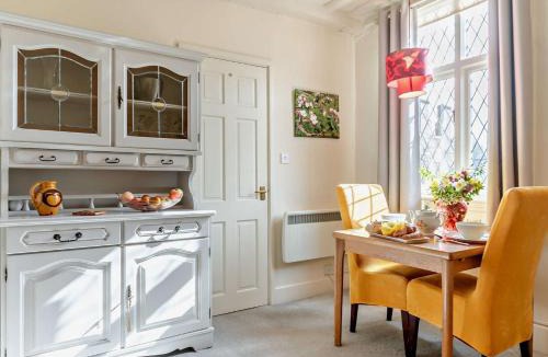 Cleobury Mortimer House | 1 Bed in Cleobury Mortimer 82957