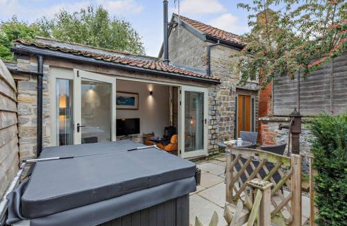 Curry Rivel House | 1 Bed in Curry Rivel 41489