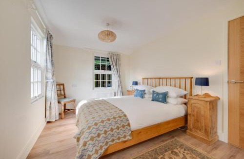 Debenham House | 1 Bed in Debenham oc-glah