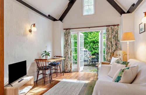 Alcombe House | 1 Bed in Ellicombe 90923