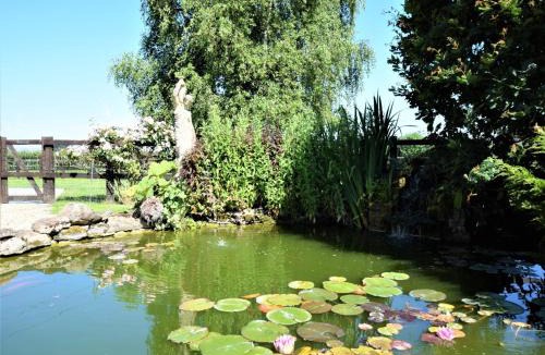 Devizes House | 1 Bed in Erlestoke 58771