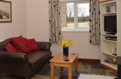 Devizes House | 1 Bed in Erlestoke 58771