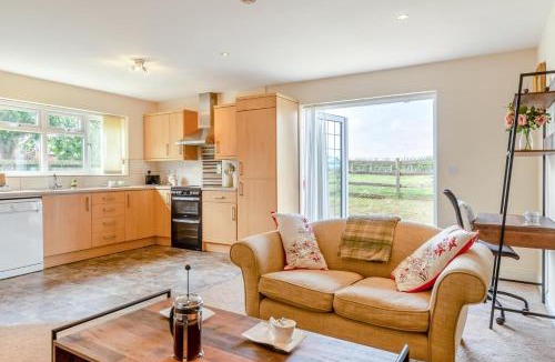 Litchborough House | 1 Bed in Flore oc-b32437
