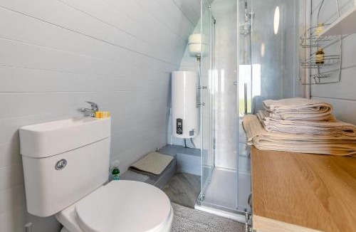 Carnbrea Cabin | 1 Bed in Four Lanes oc-b32769