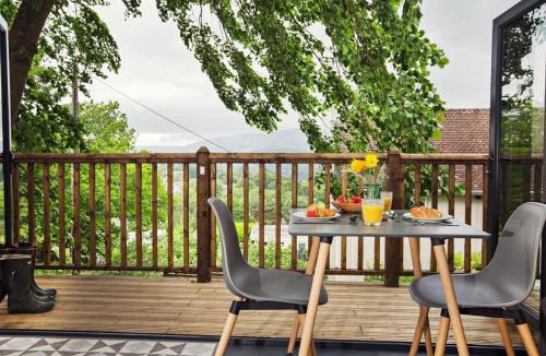 Abergavenny House | 1 Bed in Gilwern 75206