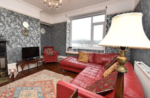 Goodwick House | 1 Bed in Goodwick FB158