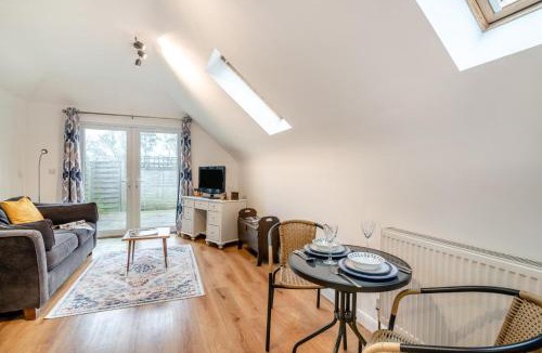 Hindhead House | 1 Bed in Hindhead oc-w34256