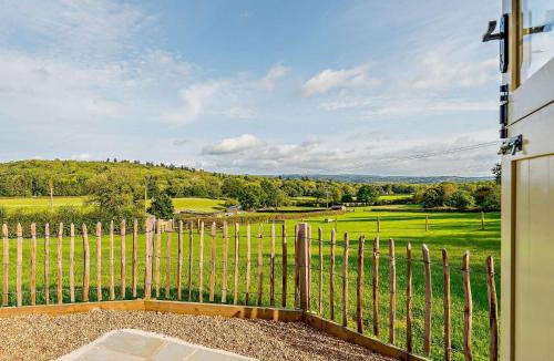 Little Dewchurch House | 1 Bed in Hoarwithy 93441