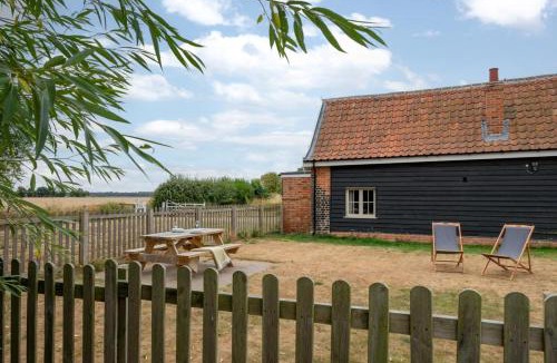 Ipswich House | 1 Bed in Ipswich oc-spha