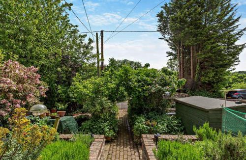 Ironbridge House | 1 Bed in Ironbridge 80411